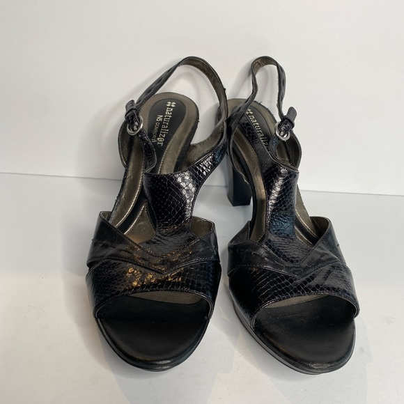 🍒NATURALIZER Black Leather Heels!!! - Picture 3 of 6